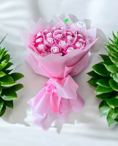 Bó hoa hồng sáp tắng kết hợp 