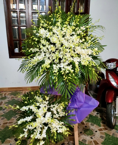 LẴNG HOA CHIA BUỒN 1