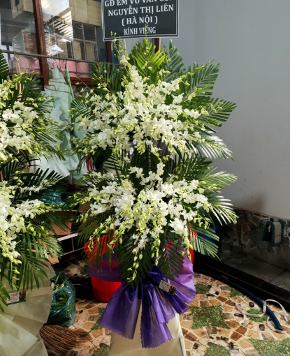ĐẶT LẴNG HOA CHIA BUỒN
