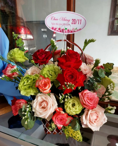GIỎ HOA CHÚC MỪNG DỊP 20-11