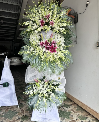 Lãng hoa viếng đám tang giao tận nơi khu vực bình long bình phước