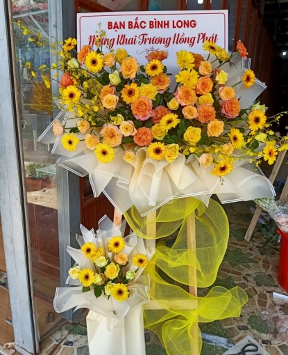 KỆ HOA CHÚNG MỪNG ĐẸP