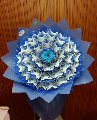 HOA TIỀN 200