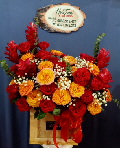 GIỎ HOA TẶNG VỢ NHÂN DIỆP LỄ 8-3
