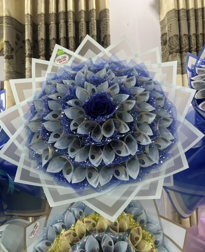 CÁC BÓ HOA TIỀN 