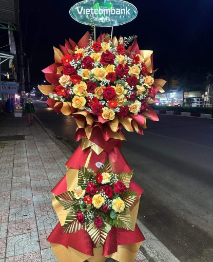 HOA CHÚC MỪNG 2024 MẪU 8